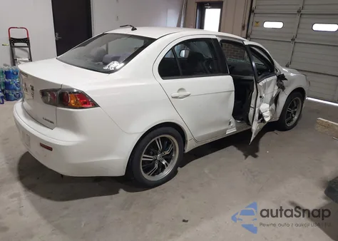 2011 Mitsubishi Lancer Es z USA, uszkodzony, nr VIN JA32U2FU7BU044221